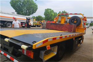 霍邱附近拖车电话号码服务